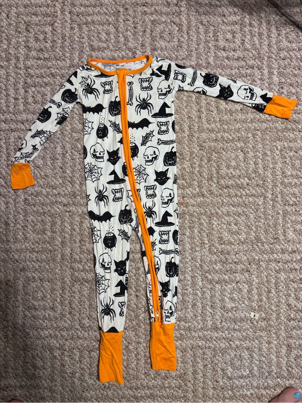 Little Sleepies Halloween Zippy Size 2T EUC